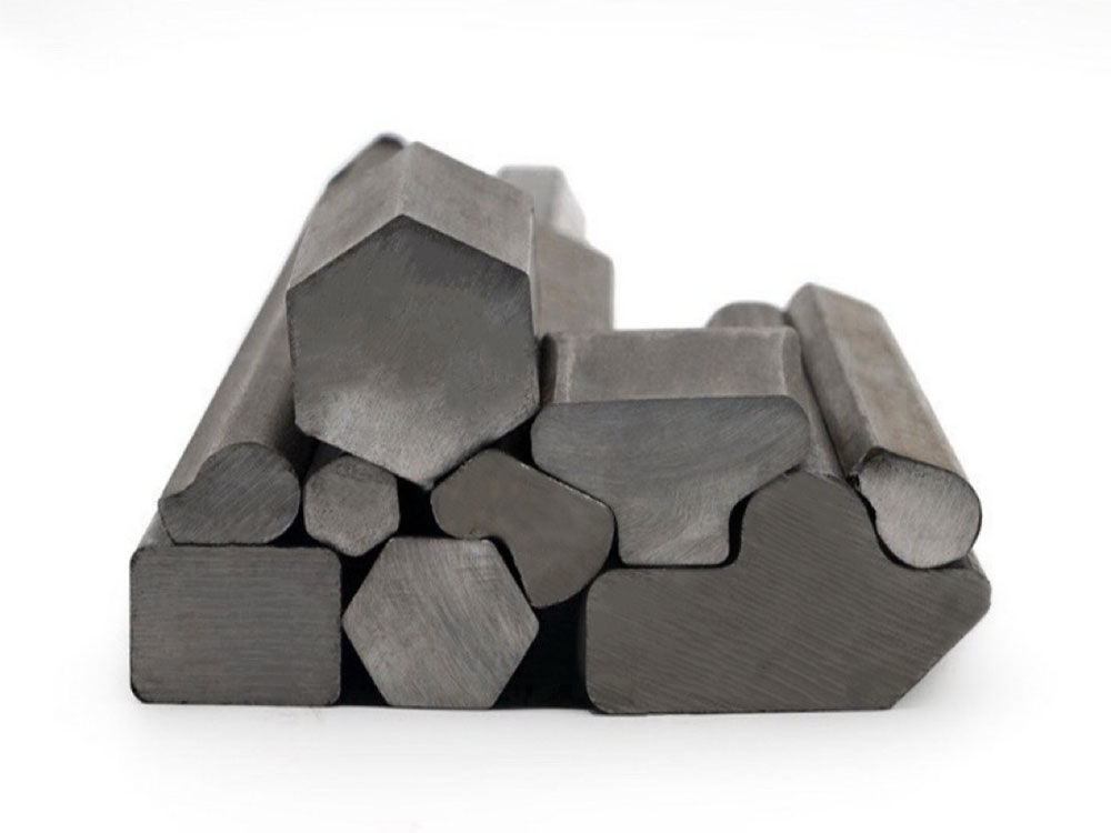 Bagian karbon yang ditarik dingin di Steel&Bar