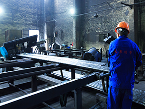 Indikator utama untuk memilih tabung hidraulis untuk mesin teknik: ukuran, presisi, dan tekanan perlawanan