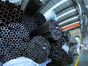 Proses pengobatan panas dan dampaknya pada Hardness tabung baja yang tak terputus: memilih proses yang tepat untuk kondisi kerja yang berbeda