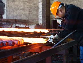 Bagaimana properti tak terawat dari tabung baja mulus dicapai?